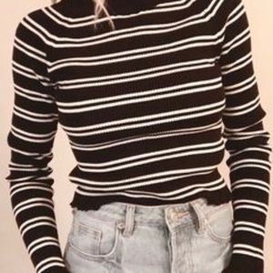 Kendall and Kylie Black and White Sweater